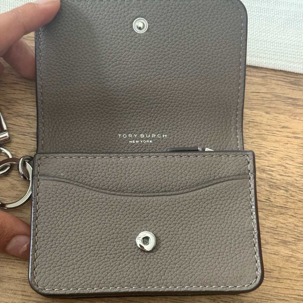 New Tory Burch Thea card case Gray Leather Keychain Wallet - Picture 5 of 9